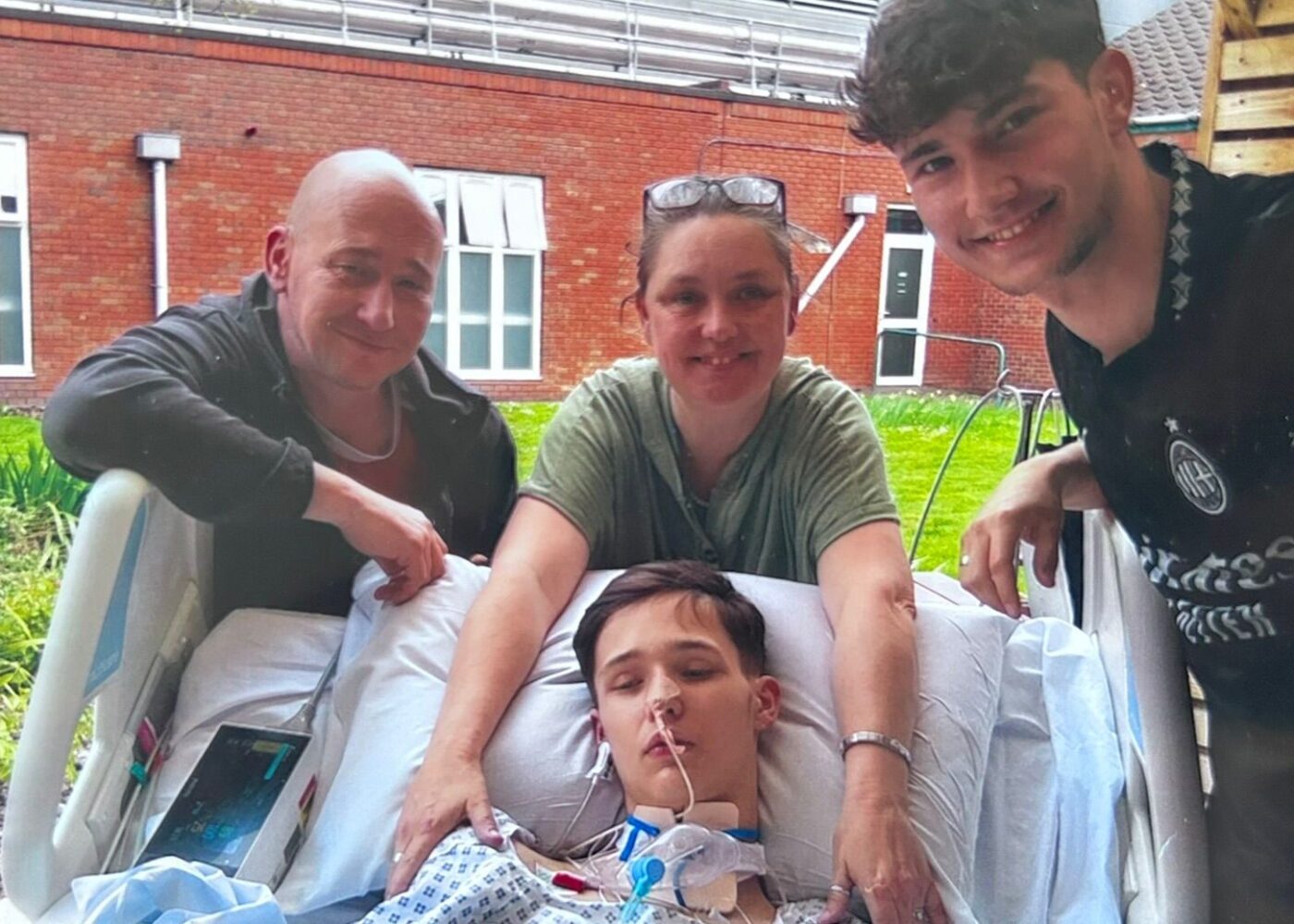 Leo with his family during his stay at hospital.