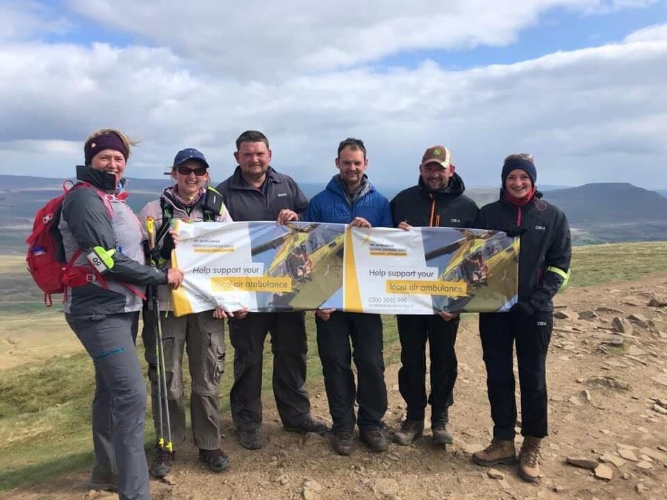 Six Siblings Scale Yorkshire Three Peaks To Raise Funds For Service That Flew Their Father