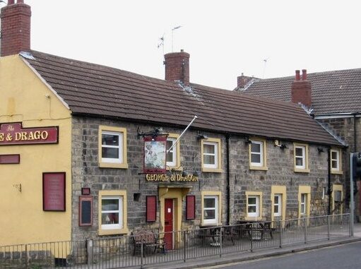 Derbyshire Pub Raises over £3K for Local Air Ambulance